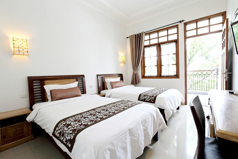 De' Halimun Guest House Bandung Exteriör bild